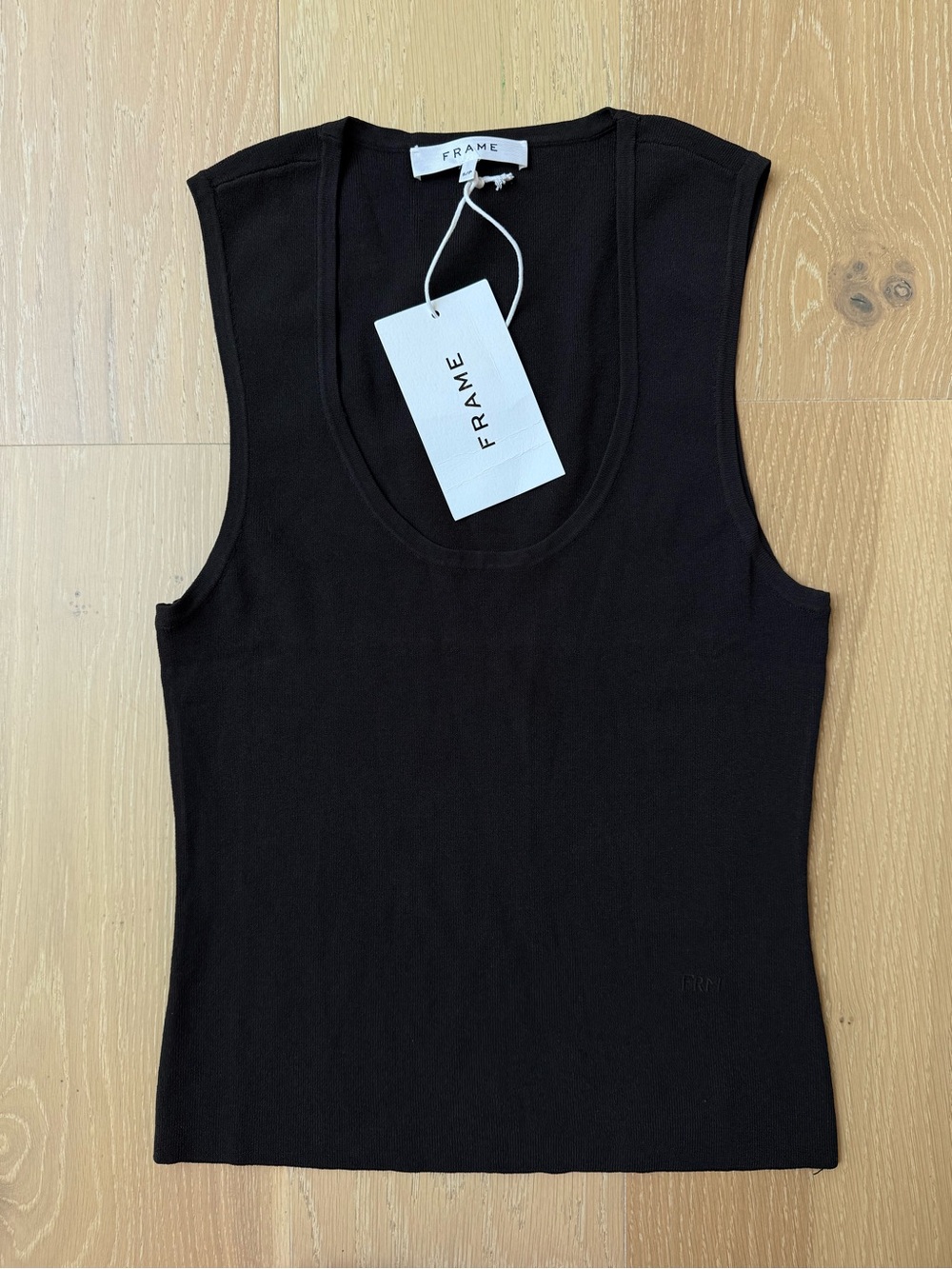 NWT Frame Women’s U Neck Sweater Tank Top